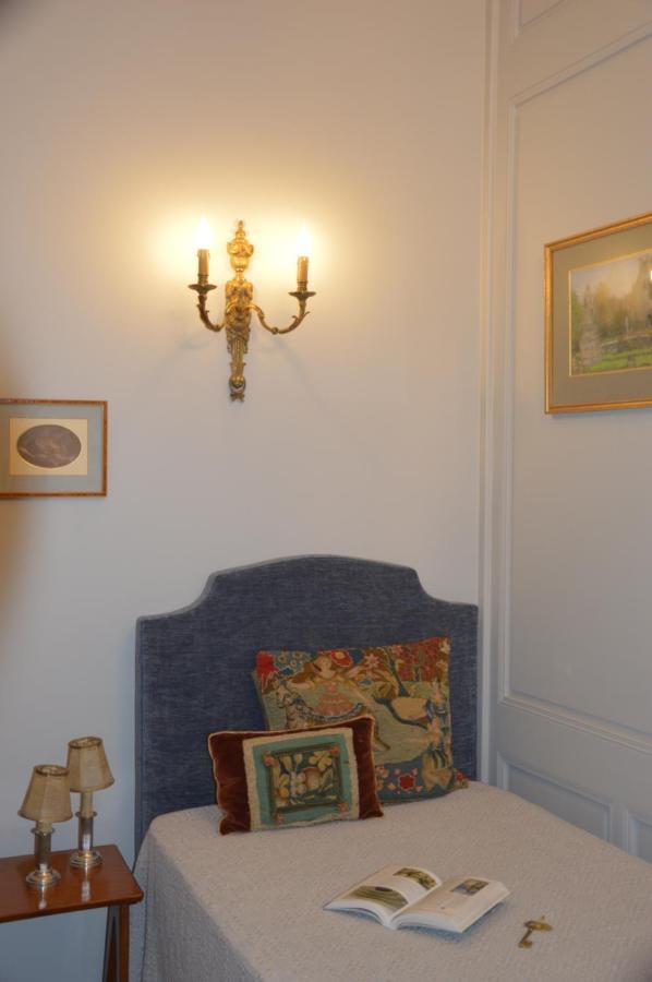 Domaine De Chalaniat Bed & Breakfast La Sauvetat  ภายนอก รูปภาพ